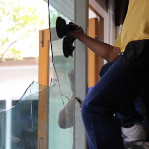 Broken glass and Window Repair Services of Las Vegas Nevada