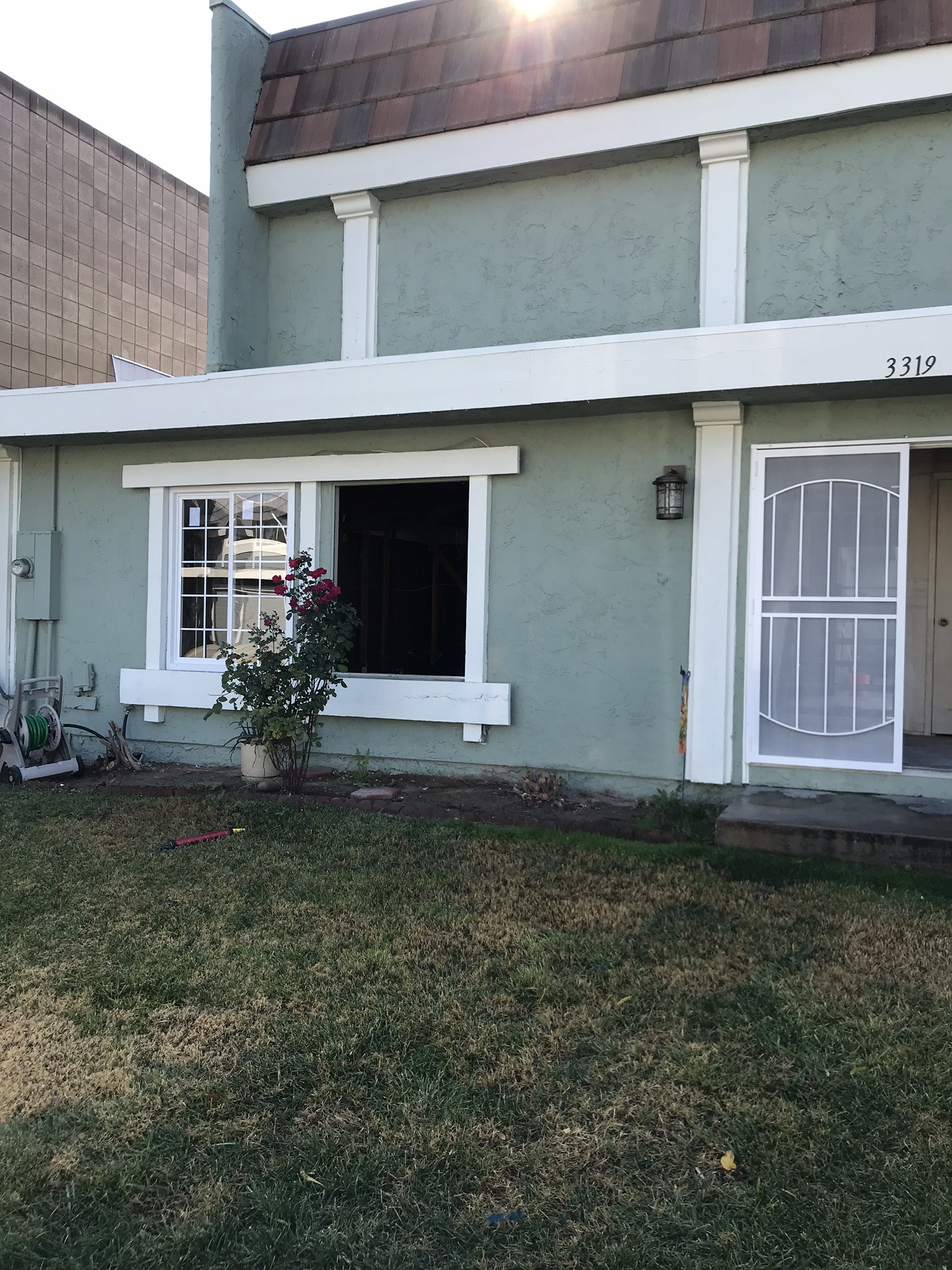 Windows with Grids Installation in Las Vegas