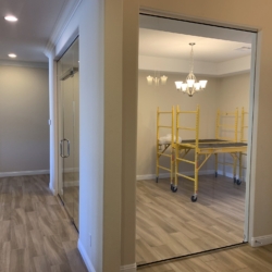 Heavy Glass door system Room