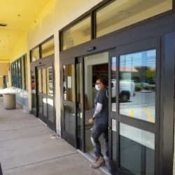 La Bonita Store Automatic Doors