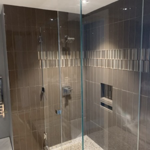 IMGFrameless Shower Doors37