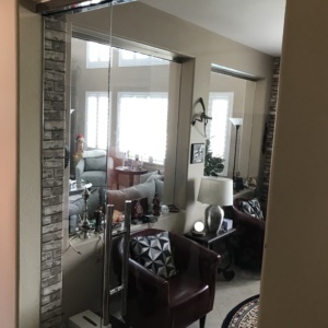 Heavy glass door system