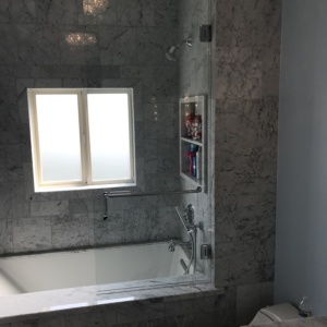 Bath Tub Shower Doors las Vegas