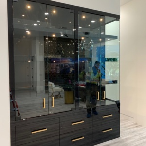 Glass Cabinets Design and Installation In Las Vegas