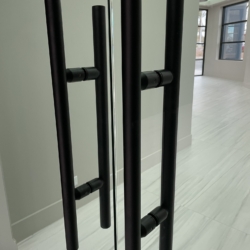 Heavy glass walls and doors in offices Las Vegas